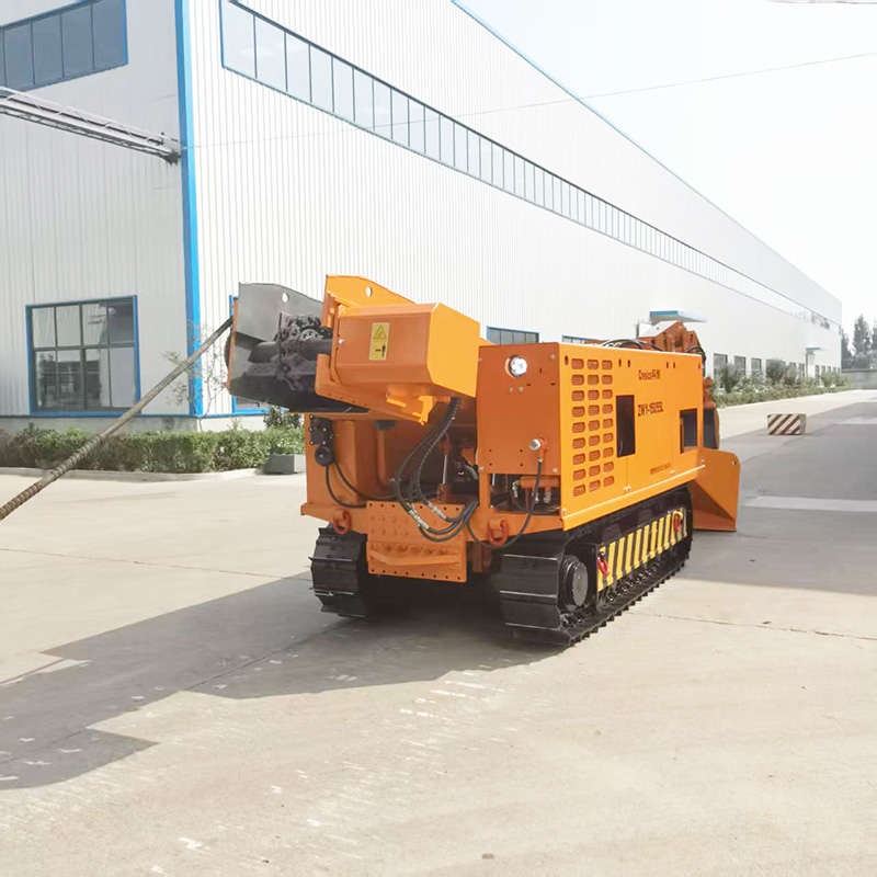 Petit chargeur de débroussailleuse