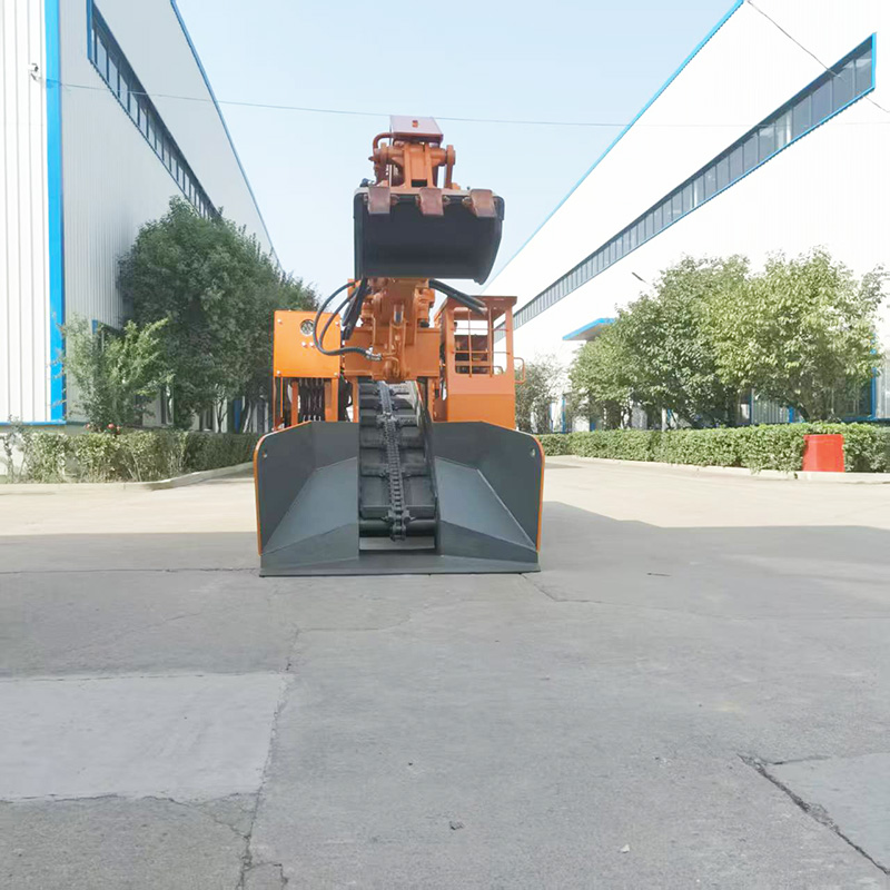 Petit chargeur de débroussailleuse