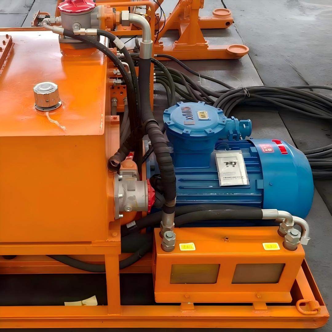 Подземная буровая установка разъемного типа