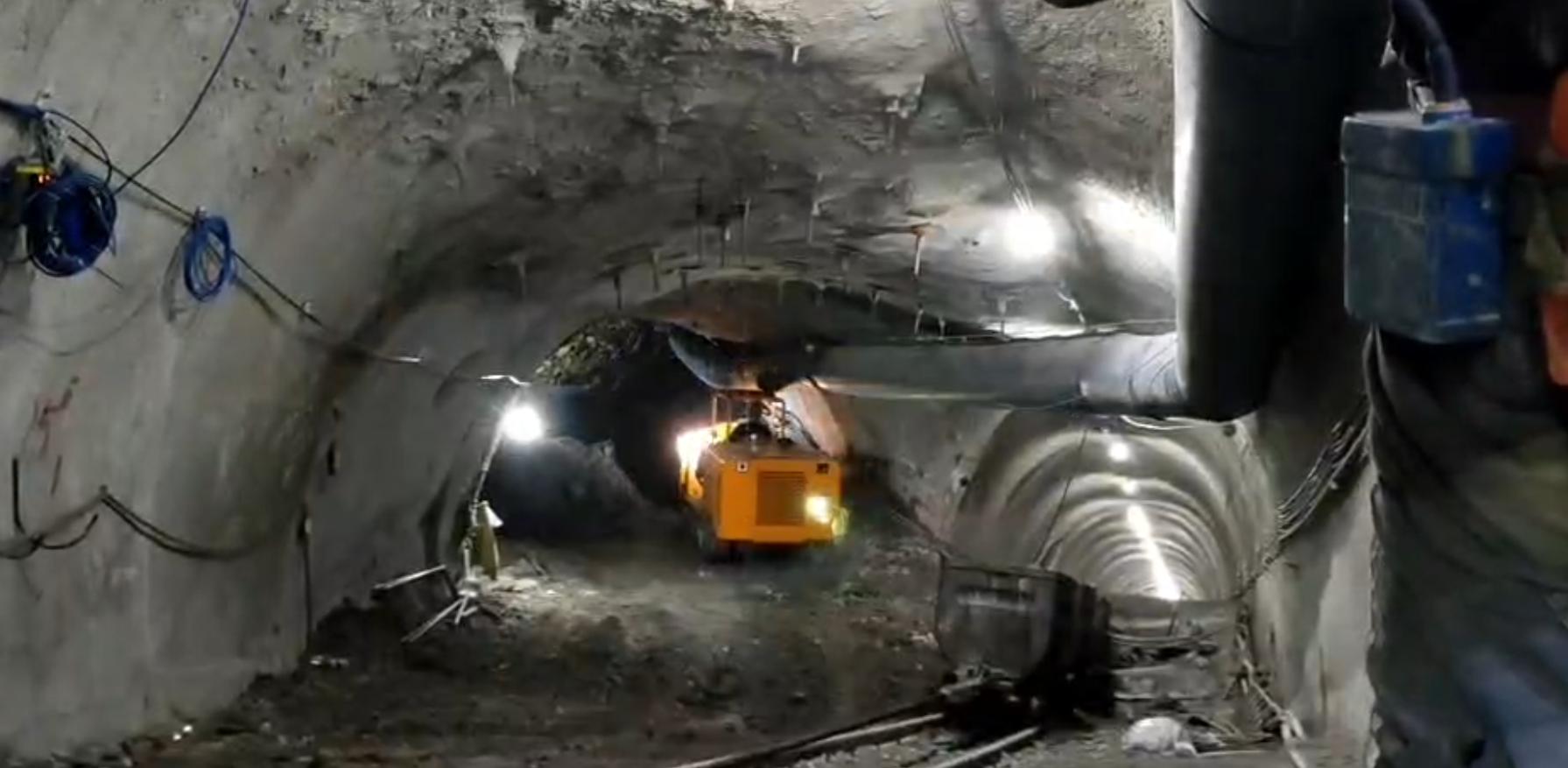 Carregador lateral a diesel Carregador lateral a diesel