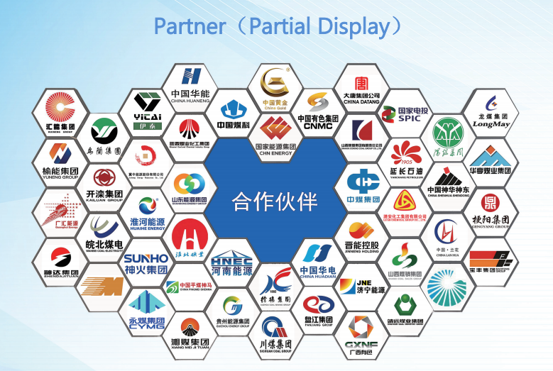 Chargeur de roches à déchargement latéral en fond de puits
